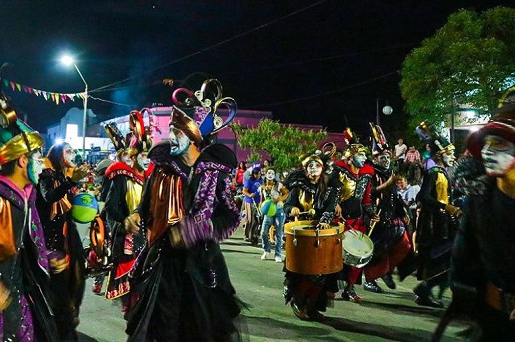 Concurso "Buscando nuestro logo" para el Carnaval 2024 de Río Negro